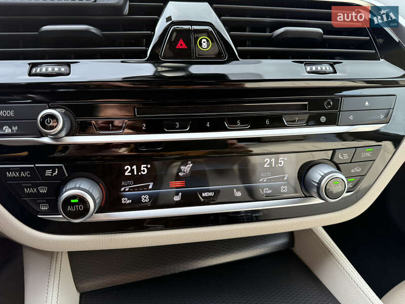 Седан BMW 5 Series 2020 в Львове