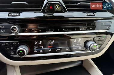 Седан BMW 5 Series 2020 в 