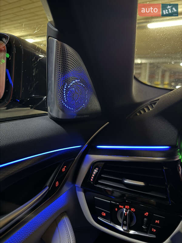 Седан BMW 5 Series 2020 в Львове