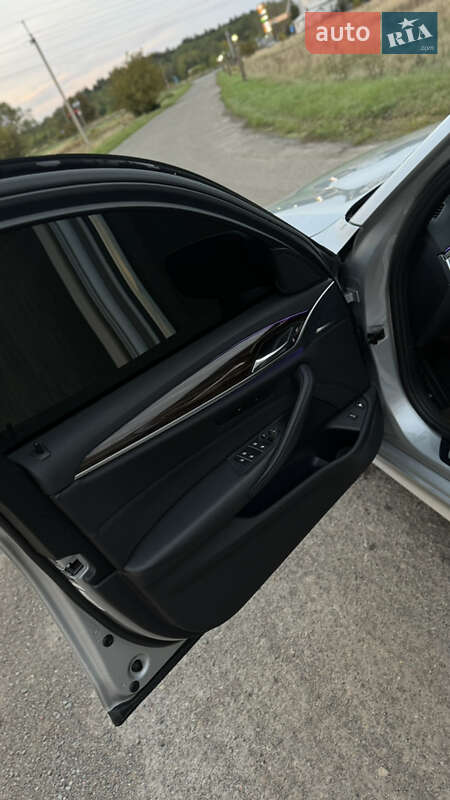 Седан BMW 5 Series 2017 в Львове фото 24 Седан BMW 5 Series 2017 в Львове