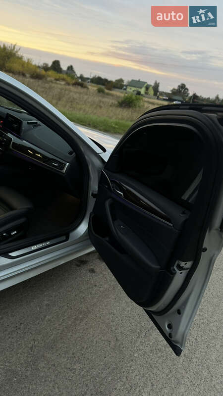 Седан BMW 5 Series 2017 в Львове фото 26 Седан BMW 5 Series 2017 в Львове