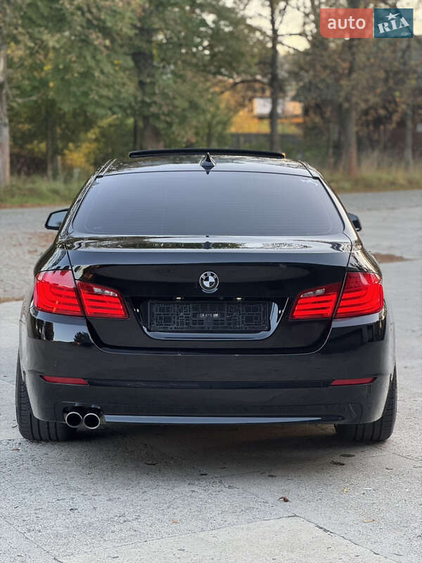 Седан BMW 5 Series 2013 в Тячеве