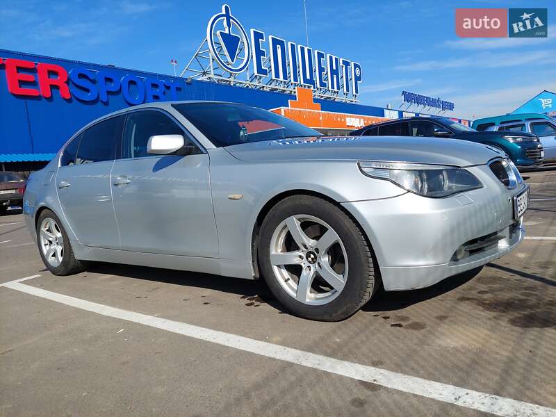 BMW 5 Series 2004
