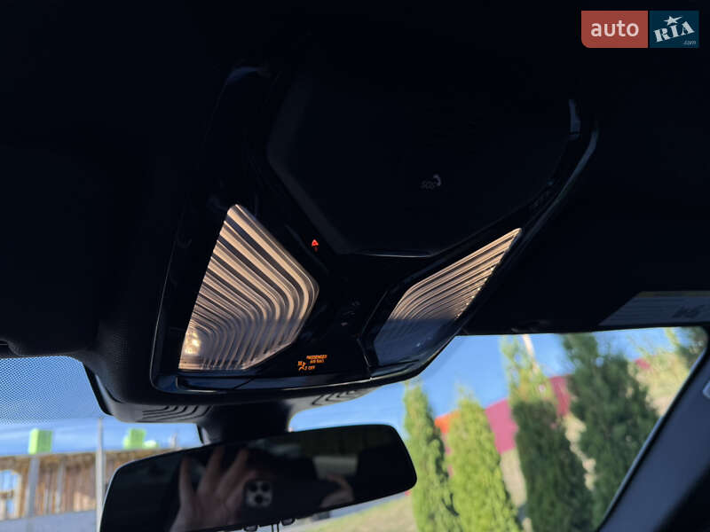 Седан BMW 5 Series 2019 в Ровно