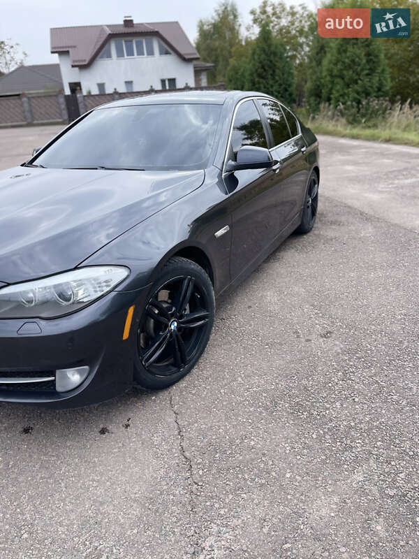 Седан BMW 5 Series 2013 в Рівному