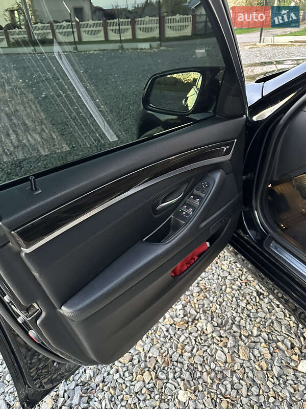 Седан BMW 5 Series 2014 в Самборе