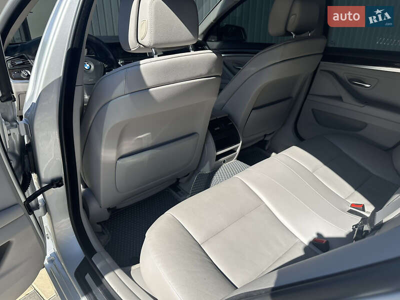 Седан BMW 5 Series 2012 в Миколаєві