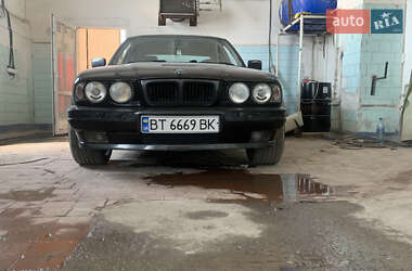 Седан BMW 5 Series 1994 в Николаеве