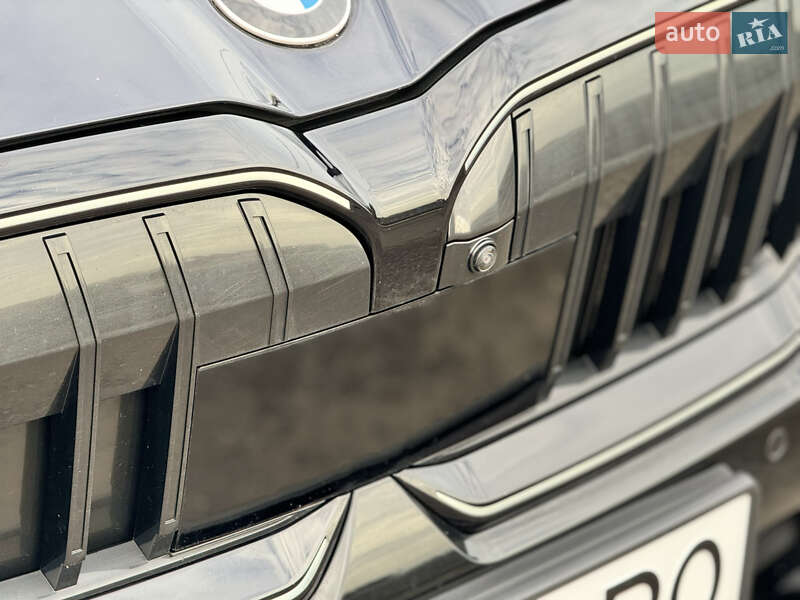 Седан BMW 5 Series 2023 в Киеве