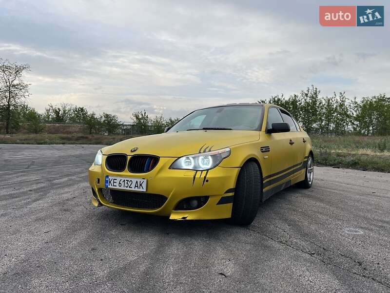 Седан BMW 5 Series 2005 в Днепре