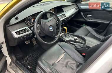 Седан BMW 5 Series 2005 в  фото 17 Седан BMW 5 Series 2005 в