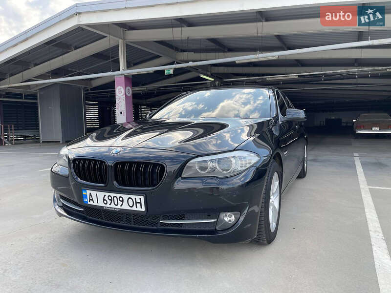 BMW 5 Series 2011
