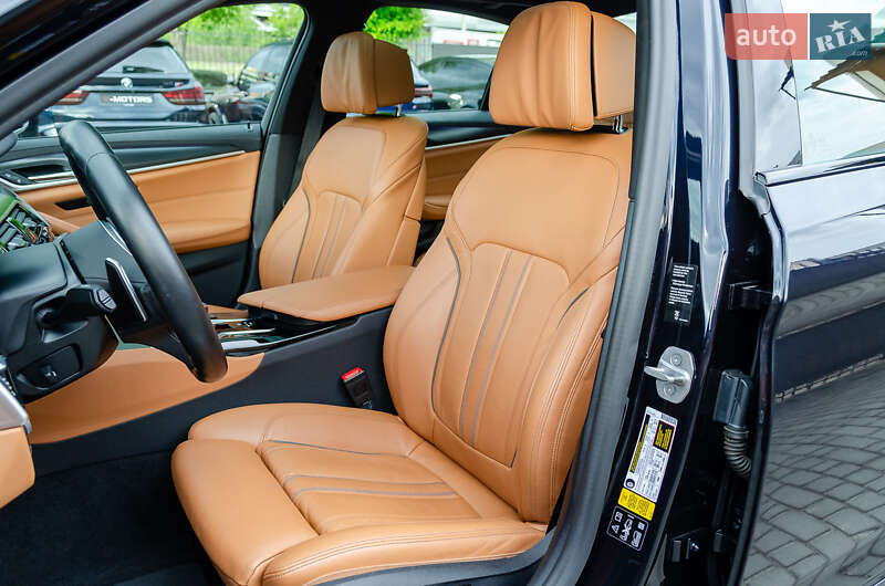 Седан BMW 5 Series 2020 в Киеве