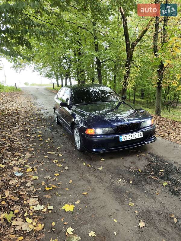 Седан BMW 5 Series 1998 в Тлумачі