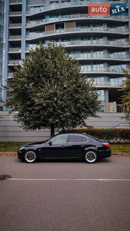 Седан BMW 5 Series 2007 в Киеве