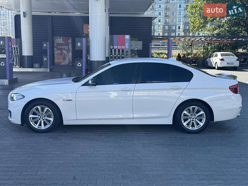 Седан BMW 5 Series 2016 в Одессе