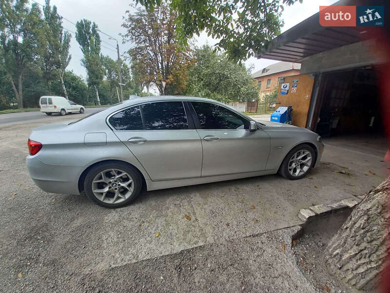 Седан BMW 5 Series 2012 в Днепре
