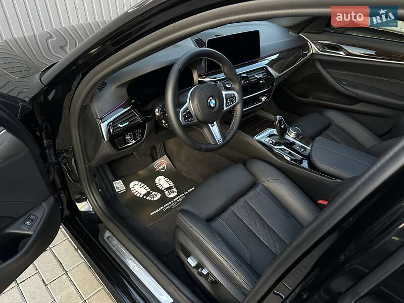 Седан BMW 5 Series 2021 в Мукачево