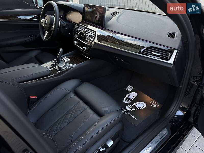 Седан BMW 5 Series 2021 в Мукачево