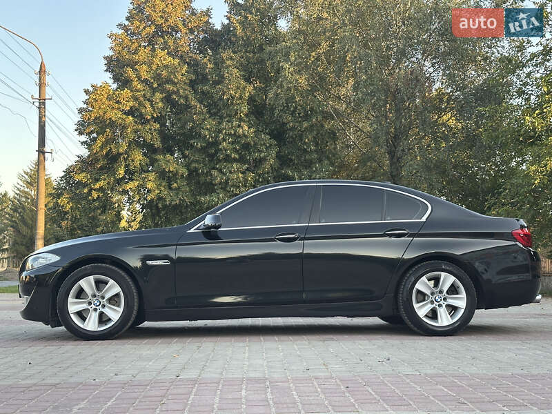 Седан BMW 5 Series 2011 в Хмельницком