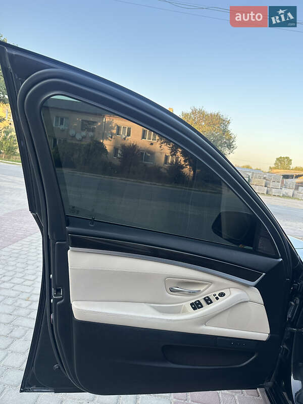 Седан BMW 5 Series 2011 в Хмельницком