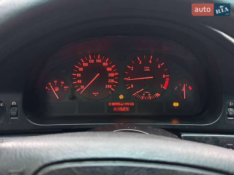 Седан BMW 5 Series 1996 в Хмельницком