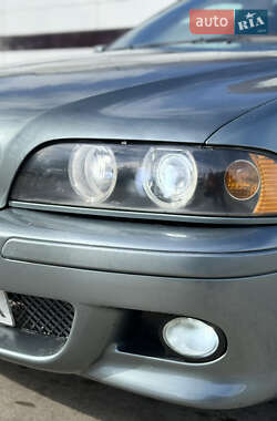 Седан BMW 5 Series 2001 в 
