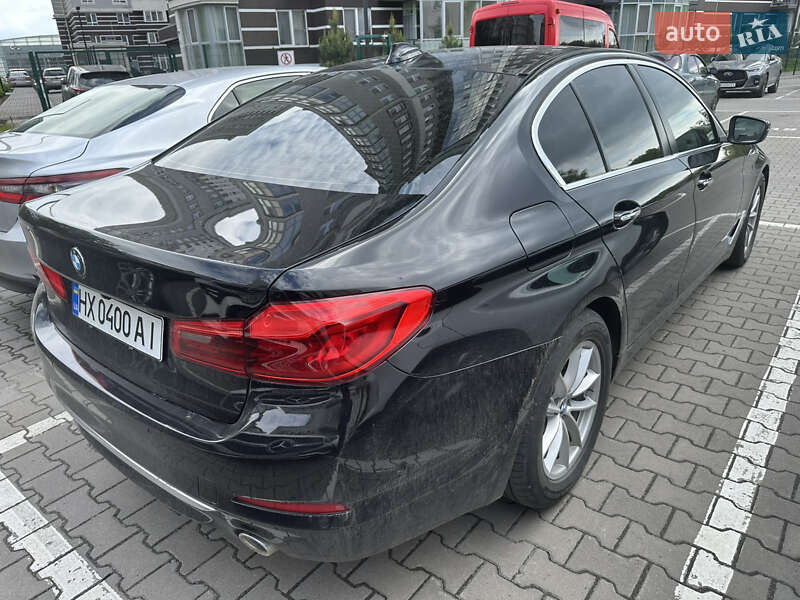 Седан BMW 5 Series 2017 в Хмельницком