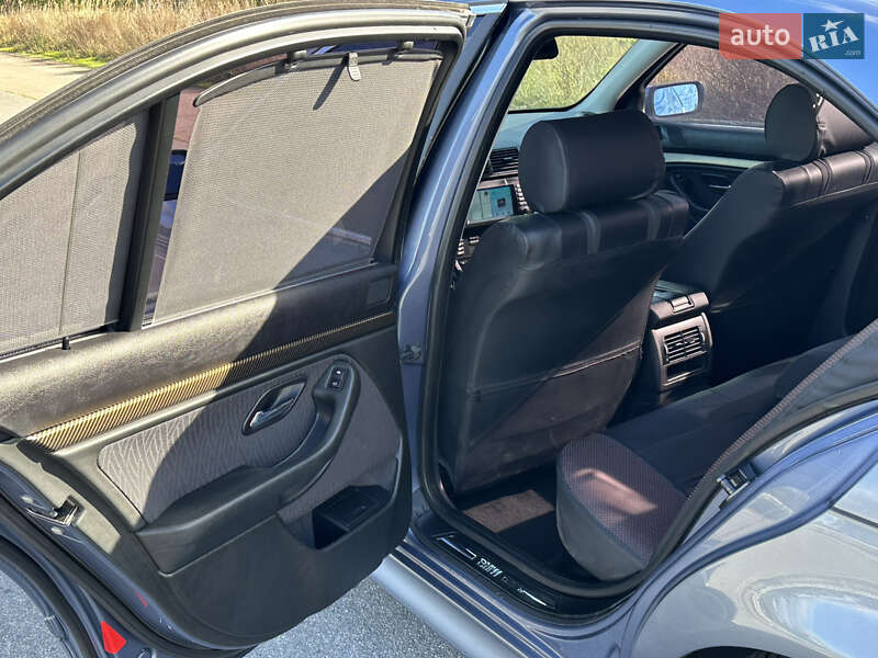 Седан BMW 5 Series 2002 в Житомире