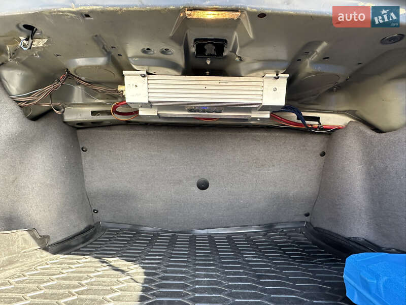 Седан BMW 5 Series 2002 в Житомире