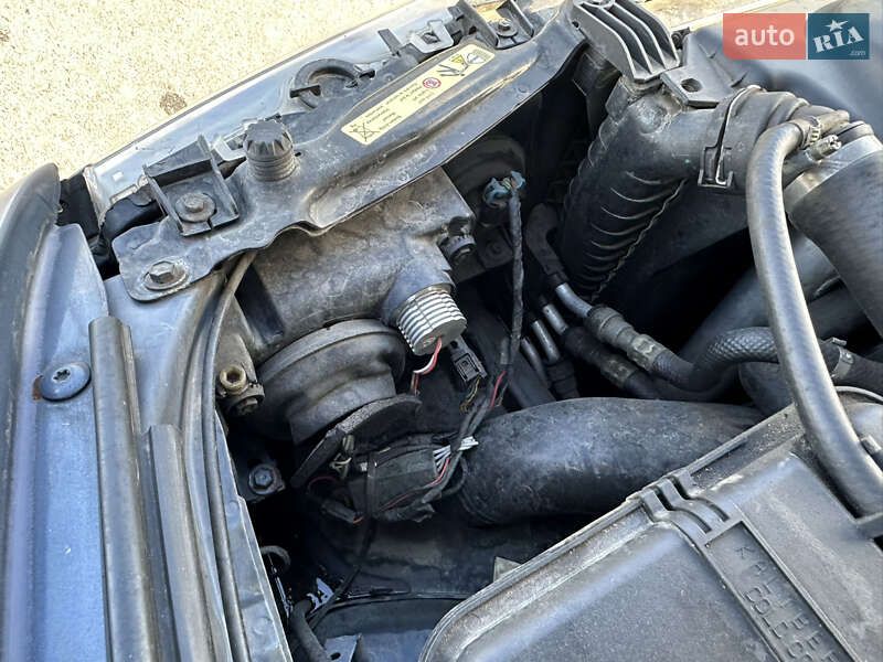 Седан BMW 5 Series 2002 в Житомире