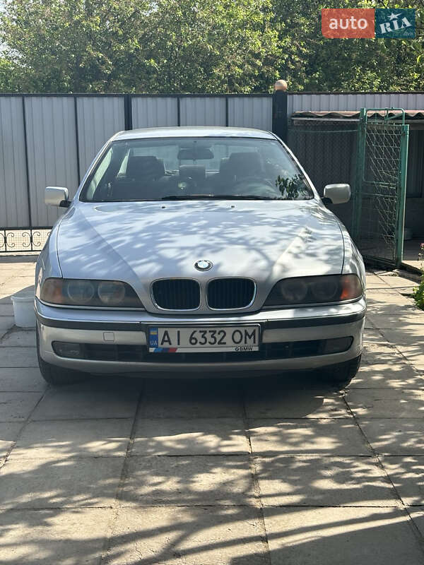 BMW 5 Series 1998