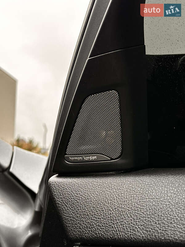 Седан BMW 5 Series 2015 в Луцке