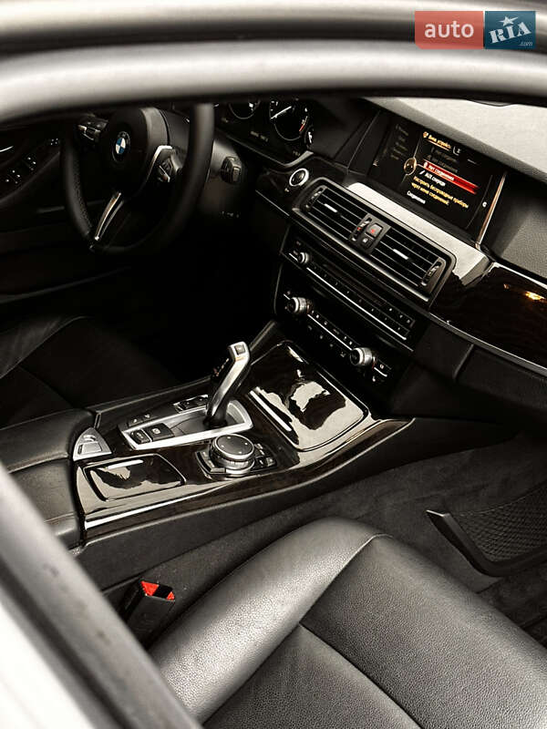 Седан BMW 5 Series 2015 в Луцке