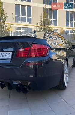 Седан BMW 5 Series 2012 в 