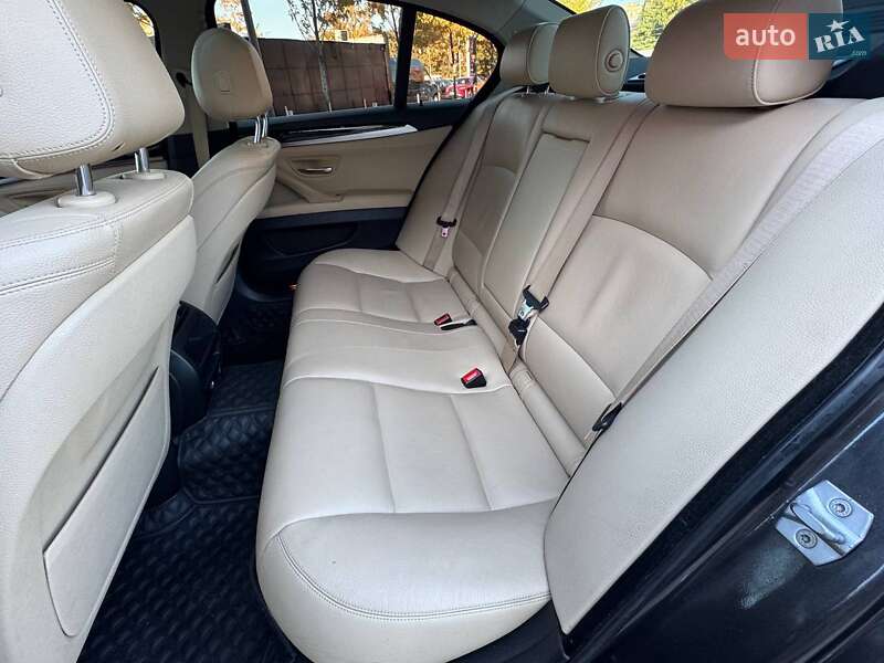 Седан BMW 5 Series 2015 в Киеве