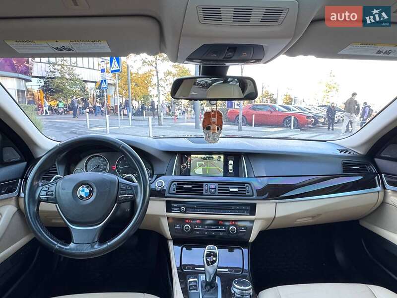 Седан BMW 5 Series 2015 в Киеве