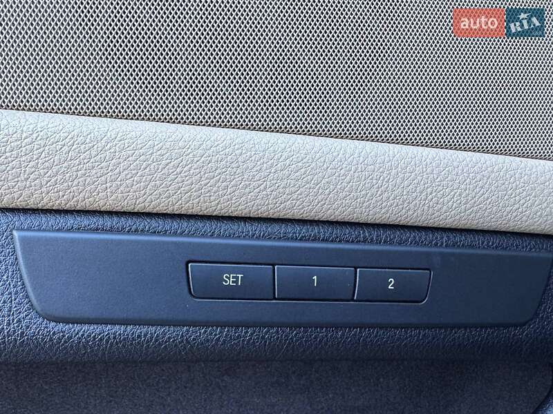 Седан BMW 5 Series 2015 в Киеве