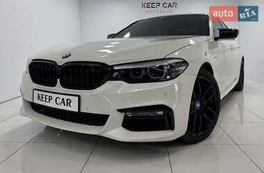 Седан BMW 5 Series 2017 в  фото 3 Седан BMW 5 Series 2017 в