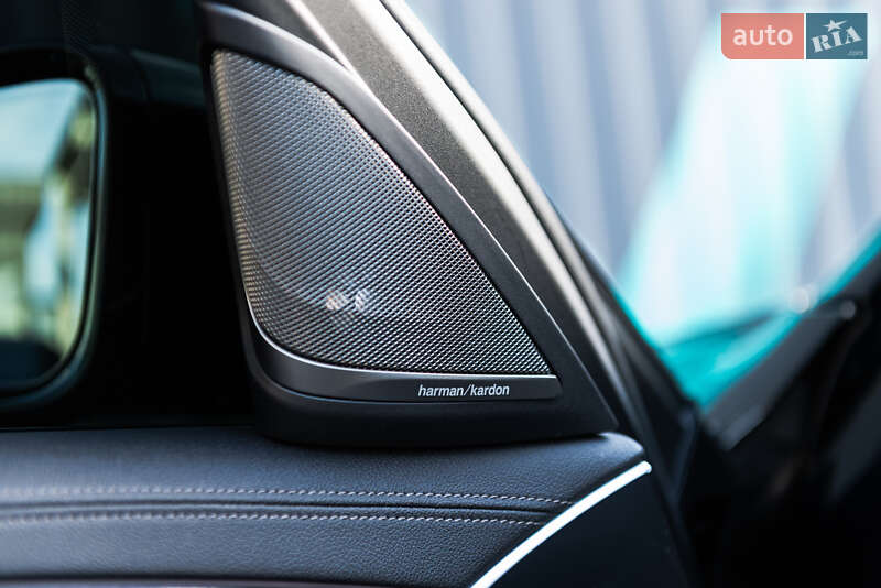 Седан BMW 5 Series 2021 в Мукачевому