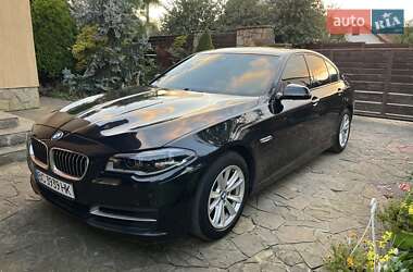 Седан BMW 5 Series 2015 в Львові