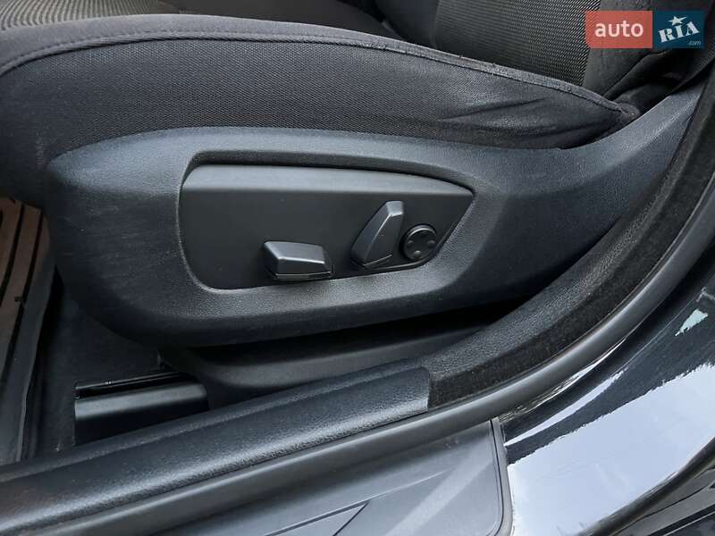 Седан BMW 5 Series 2015 в Львове фото 37 Седан BMW 5 Series 2015 в Львове