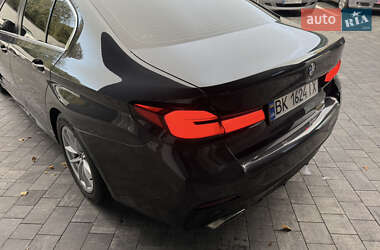 Седан BMW 5 Series 2017 в 