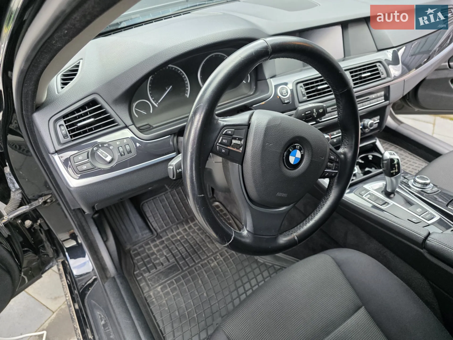 2012 BMW 5er - мініатюра 19