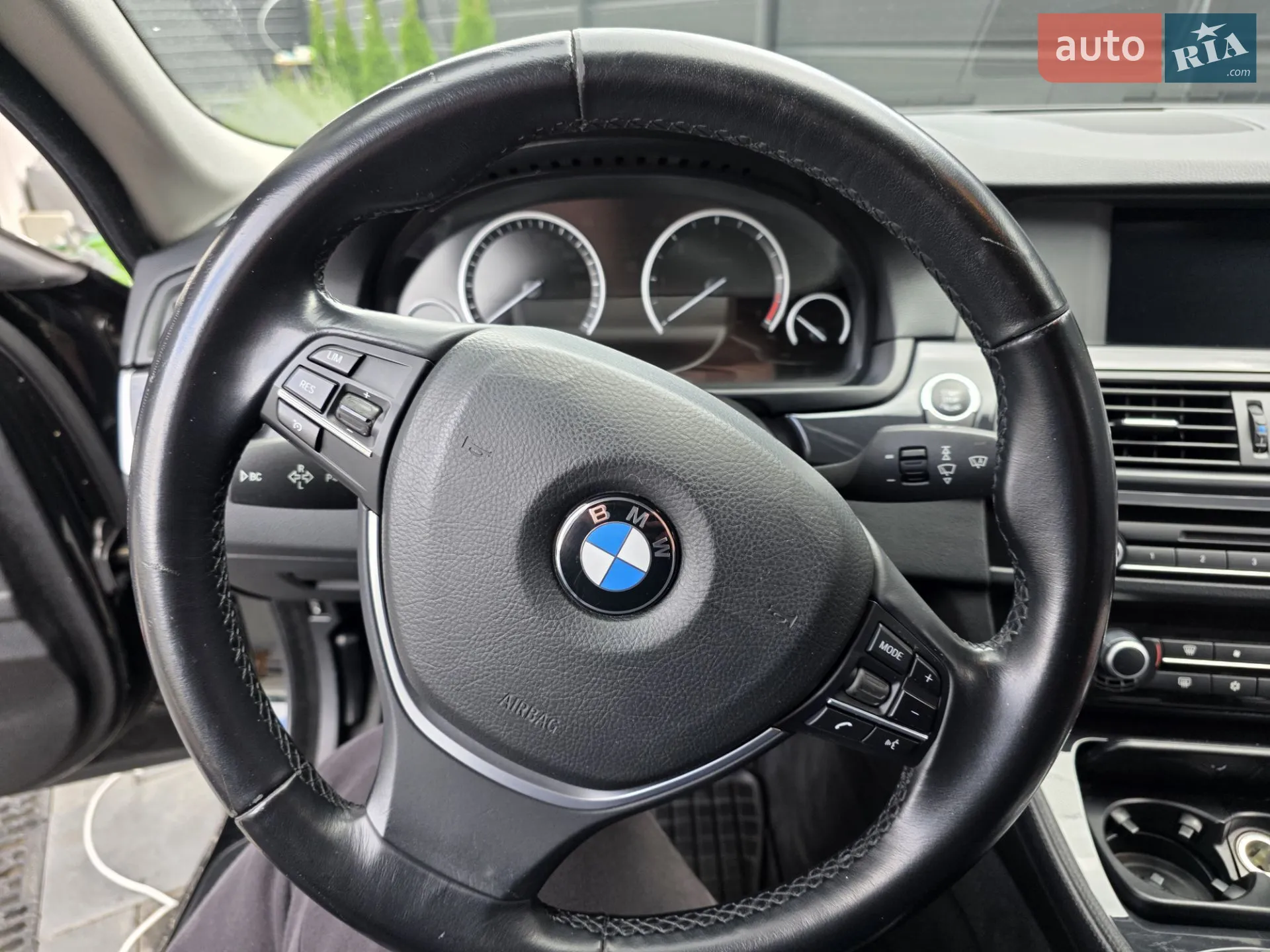 2012 BMW 5er - мініатюра 23
