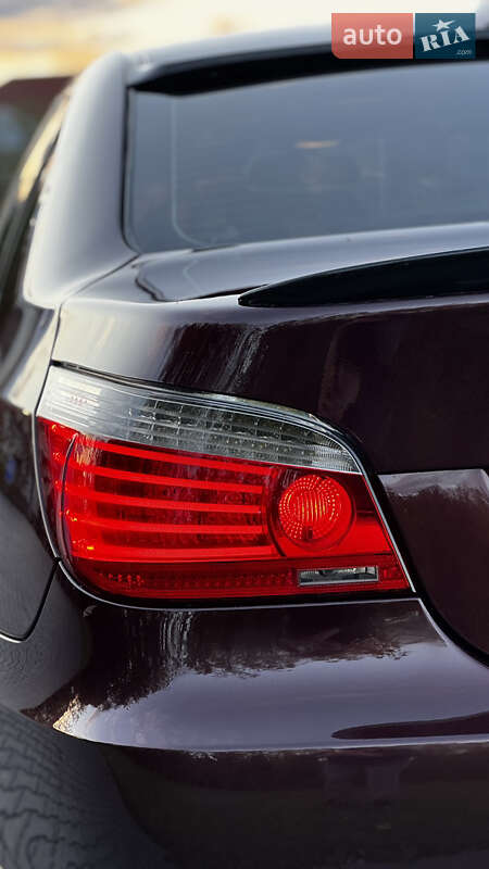 Седан BMW 5 Series 2008 в Зборове