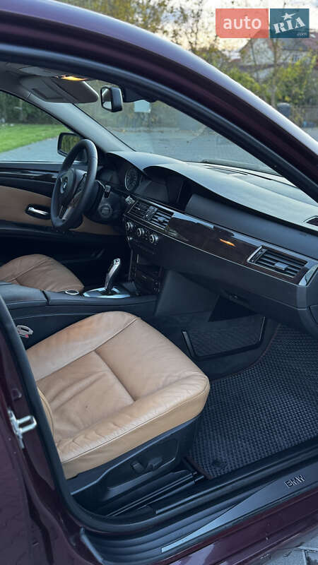Седан BMW 5 Series 2008 в Зборове