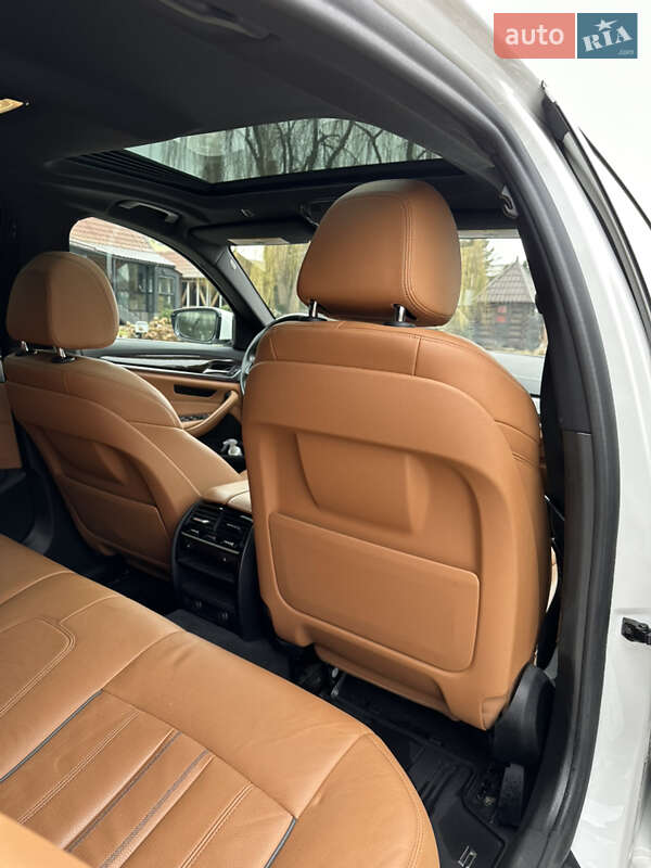 Седан BMW 5 Series 2019 в Львове фото 13 Седан BMW 5 Series 2019 в Львове