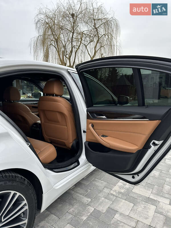 Седан BMW 5 Series 2019 в Львове фото 15 Седан BMW 5 Series 2019 в Львове