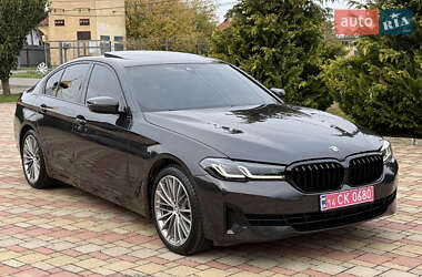Седан BMW 5 Series 2020 в Ужгороде